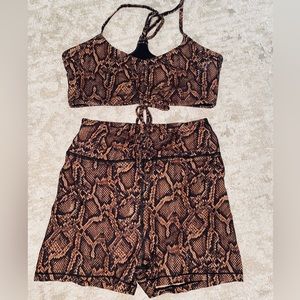 White Fox Active snakeprint workout set size small